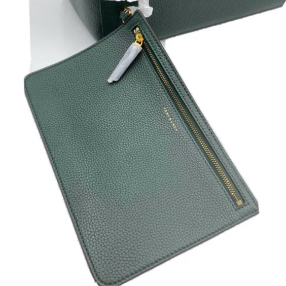 NWT TORY BURCH BLAKE TOTE IN JITNEY GREEN LEATHER SHOULDER BAG POUCH - Picture 4 of 9